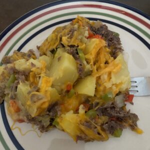Make this delicious potato philly cheesesteak casserole in a few simple steps. This will make the family happy and full.