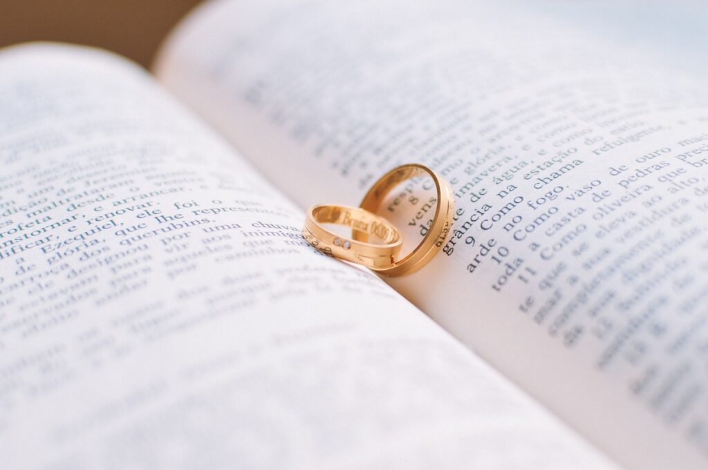 Create a perfect, unforgettable wedding day with our expert tips and advice. Learn how to make your big day feel like a dream come true.
