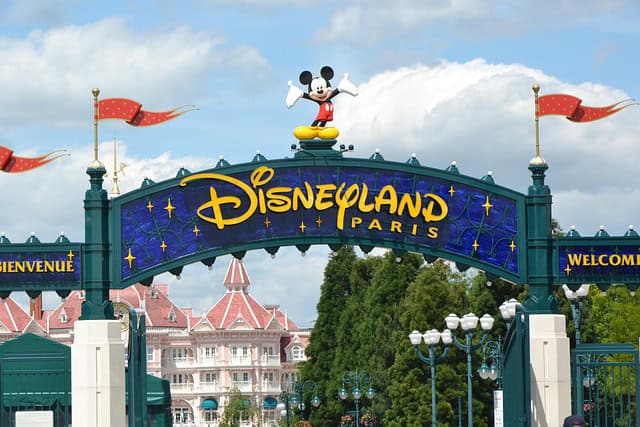 Make the most of your Disneyland Paris trip with family-friendly tips and tricks for a stress-free, magical vacation filled with fun, memories, and smiles.