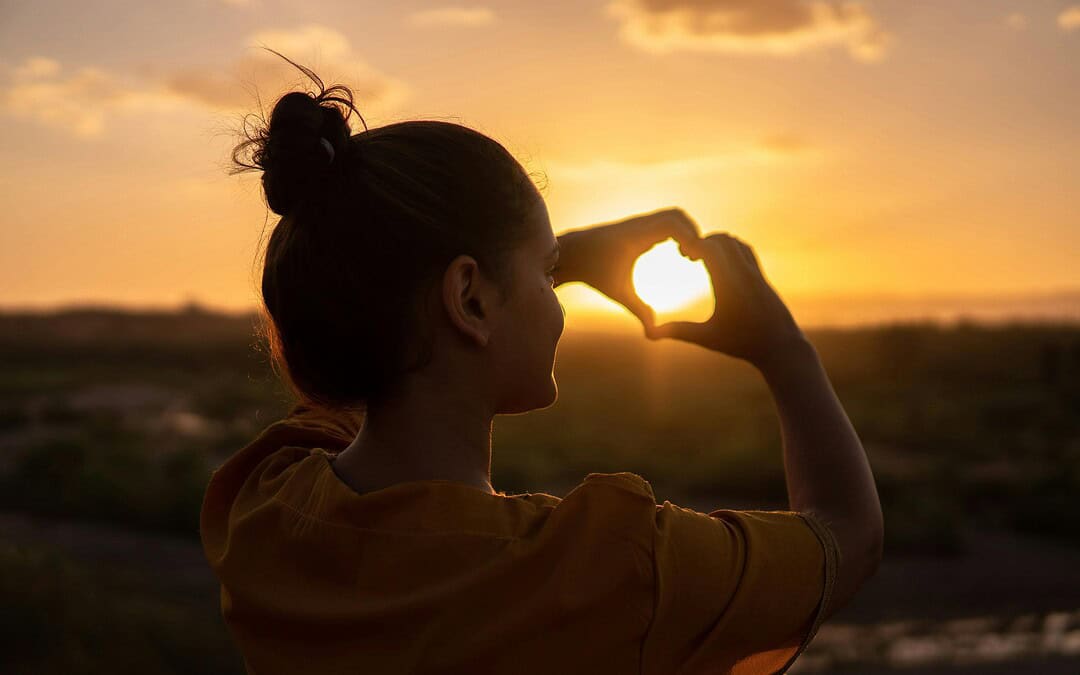 Looking after your mental health is essential for finding balance, peace, and focus in everyday life. Discover practical self-care tips, healthy boundaries, and mindful habits to strengthen your emotional well-being.
